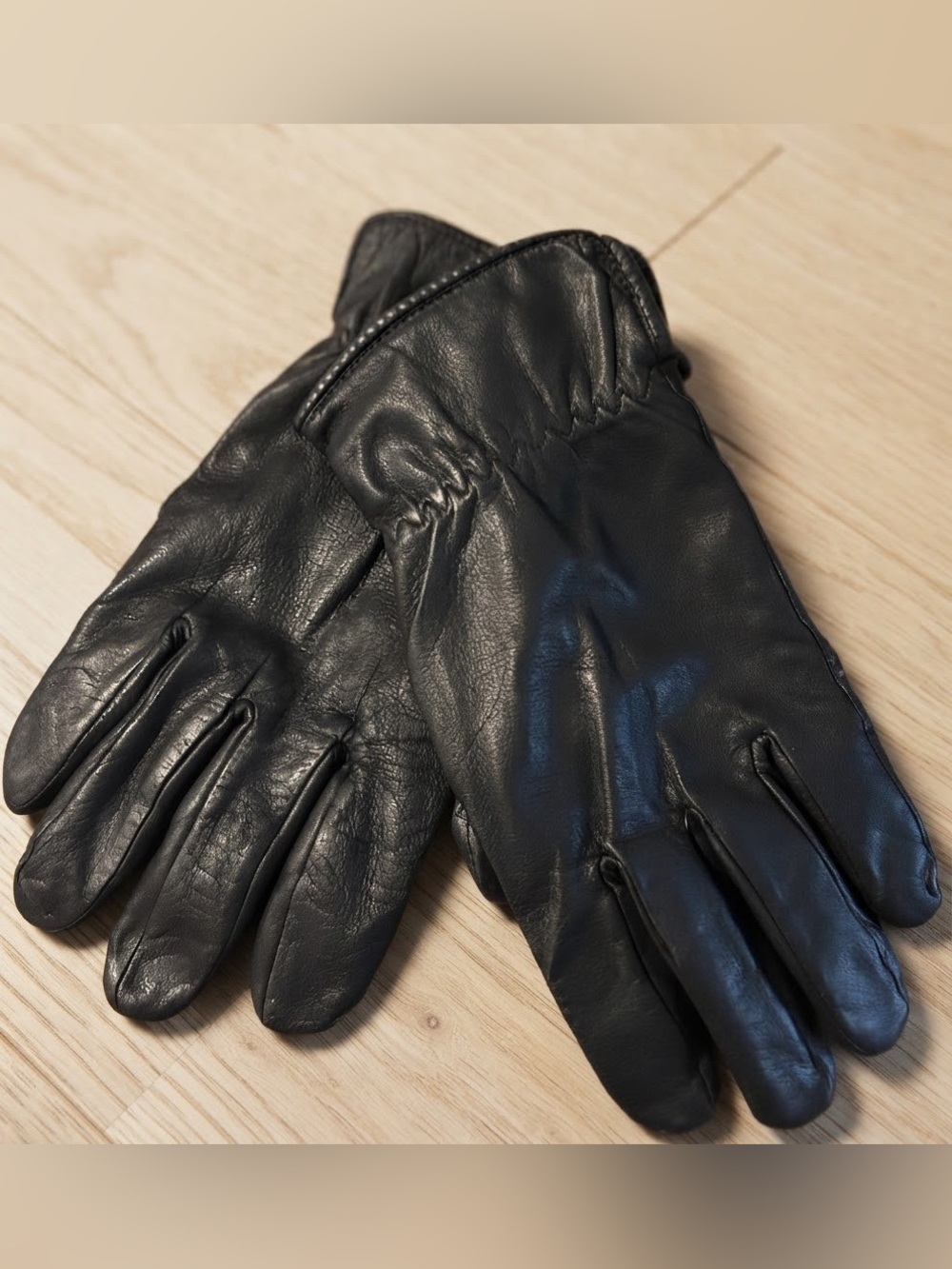 Black Supple Ladies Lined Leather Biker Gloves Edgy Classic Accessory